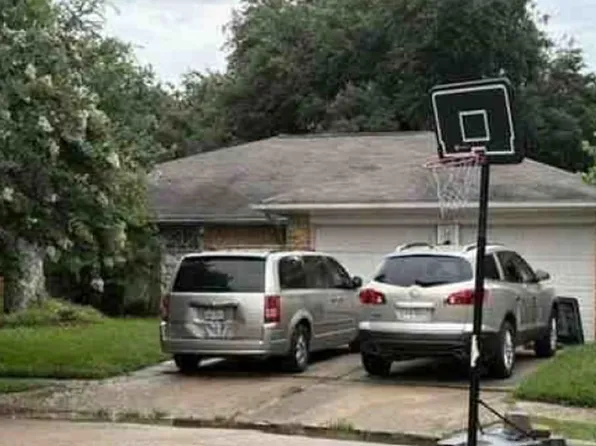 3603 Macon Place Ct, Houston, TX 77082