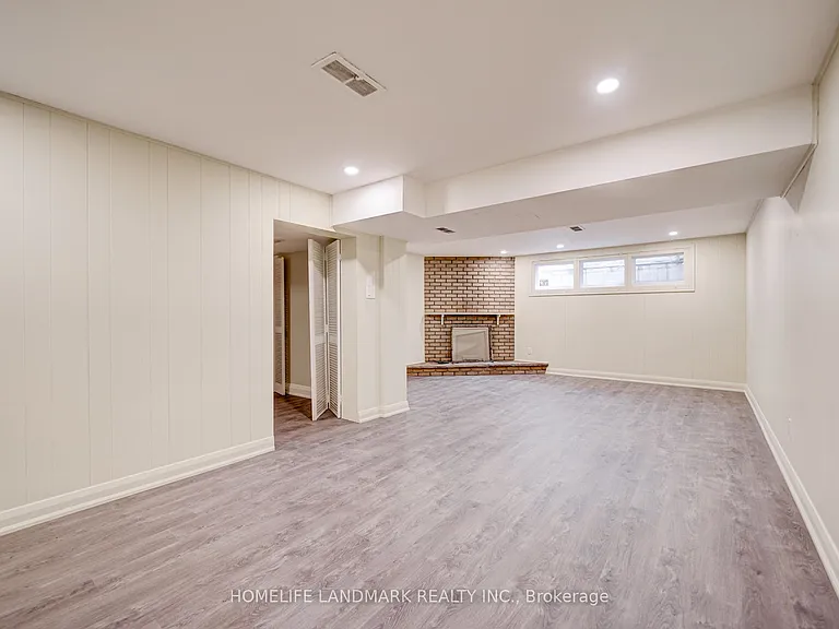7 Knightswood Rd — Photo 41