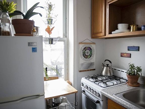 4th image of 108 Rogers Ave APT 2F
