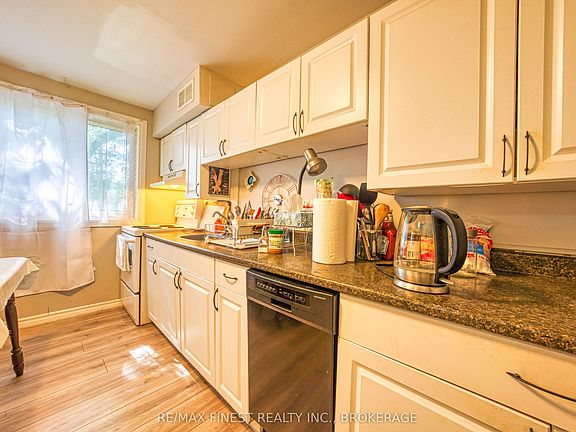5th image of 258 Queen Mary Rd #50