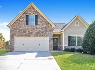 18 Oakland Ave, Dallas, GA 30157