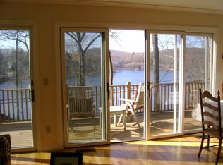 124 Mountain Rd, Ridgefield, CT 06877