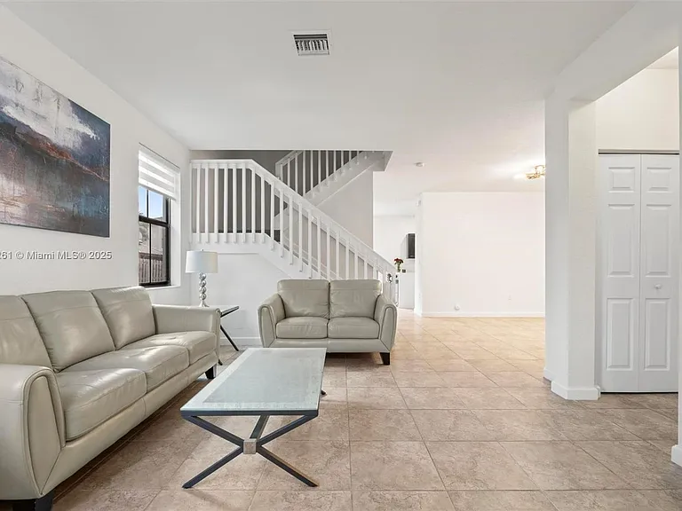 9000 NW 183rd St #9000 — Photo 5