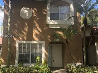 16237 Emerald Cove Rd, Weston, FL 33331