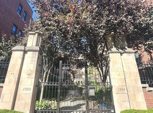 1352 E Madison Park APT 2, Chicago, IL 60615