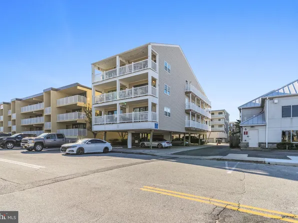 11 47th St Unit 202, Ocean City, MD 21842