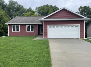 640 Lake View Ave, Merrimac, WI 53561