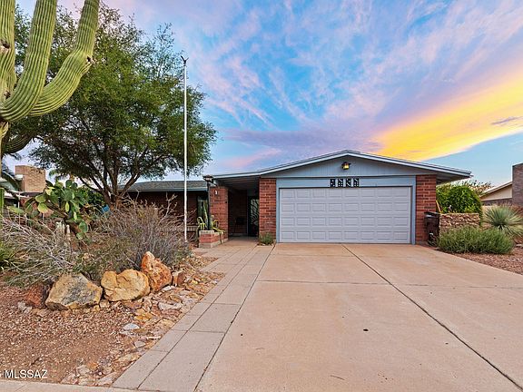 3rd image of 3757 W Raintree Dr