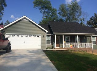 3549 Bear Creek Ln, Cookeville, TN 38506