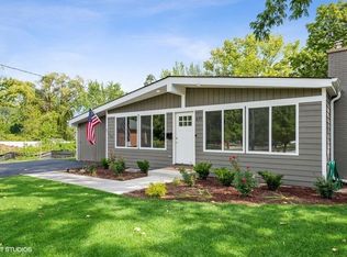 677 Ridge Rd, Highland Park, IL 60035