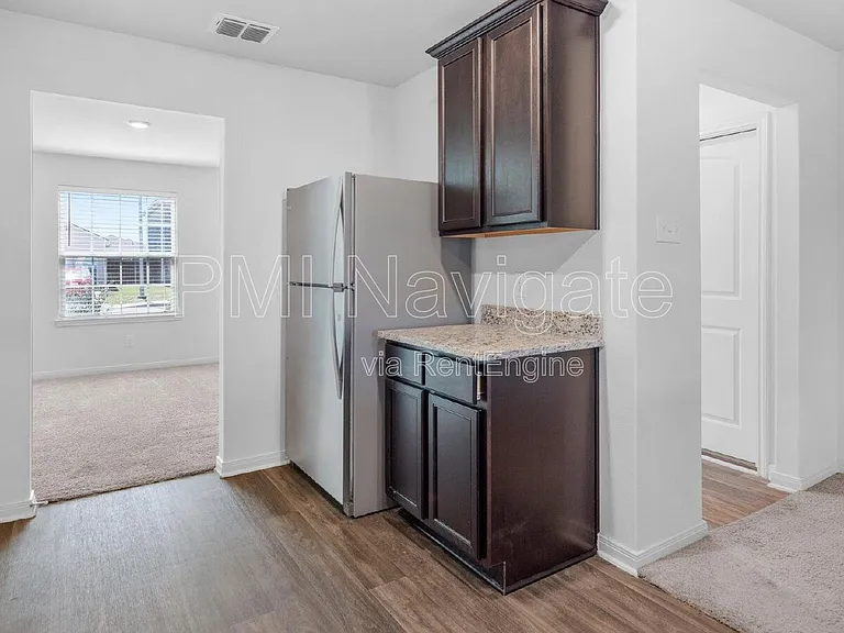 11737 Davalos Ln — Photo 7