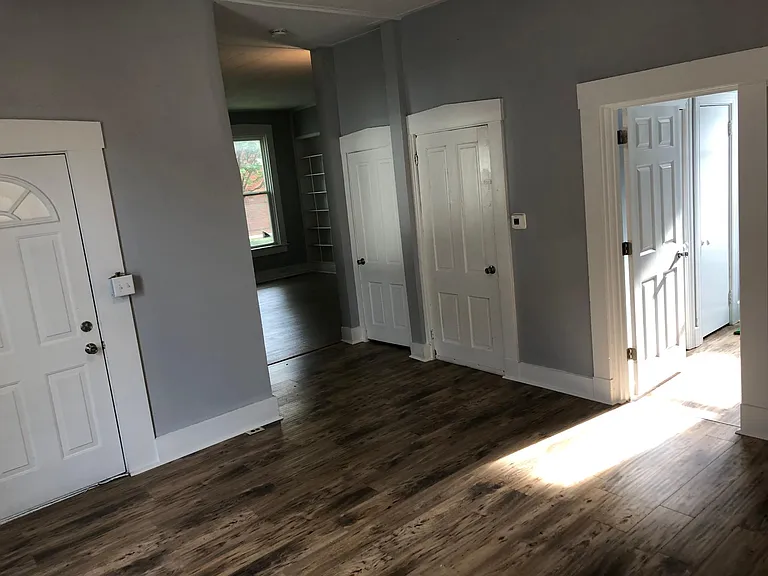 1406 E Kelly St — Photo 9