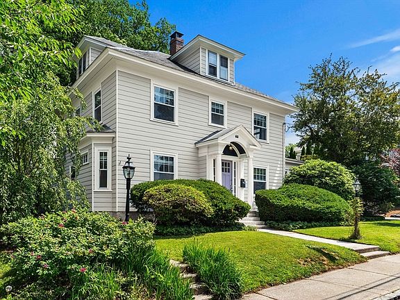 2nd image of 62 Parkview Ave