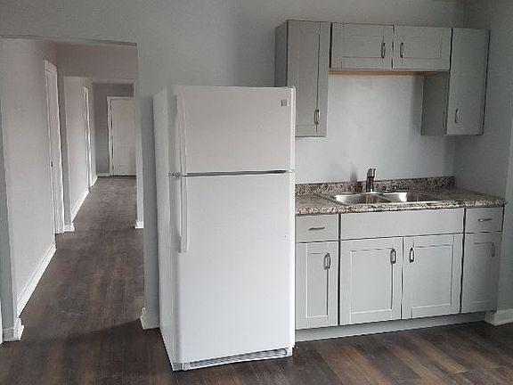 3rd image of 5001 Indianapolis Blvd Fl 2R