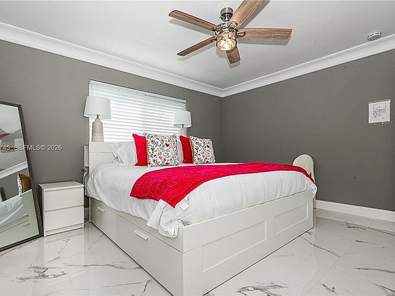 3rd image of 1521 Arthur St #1521