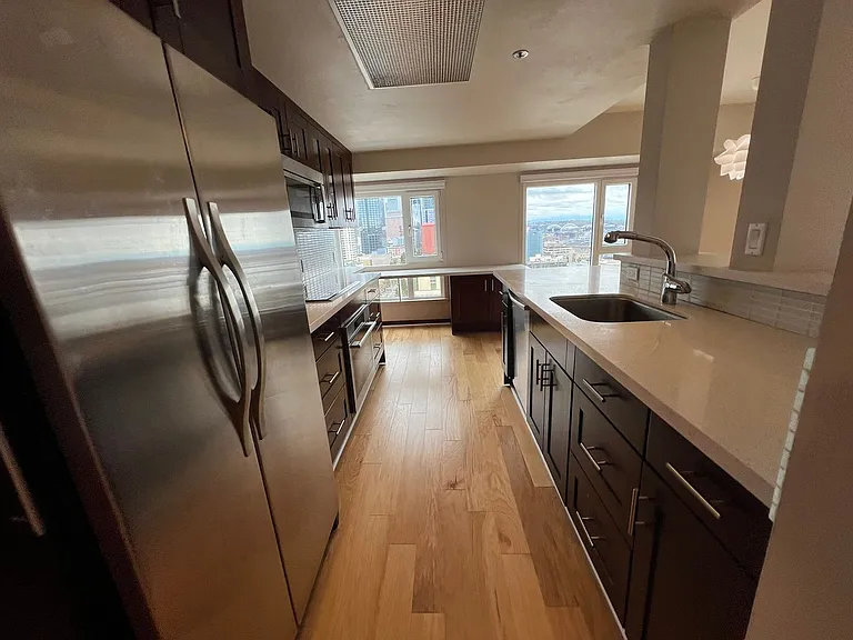 121 Vine St #2201 — Photo 40