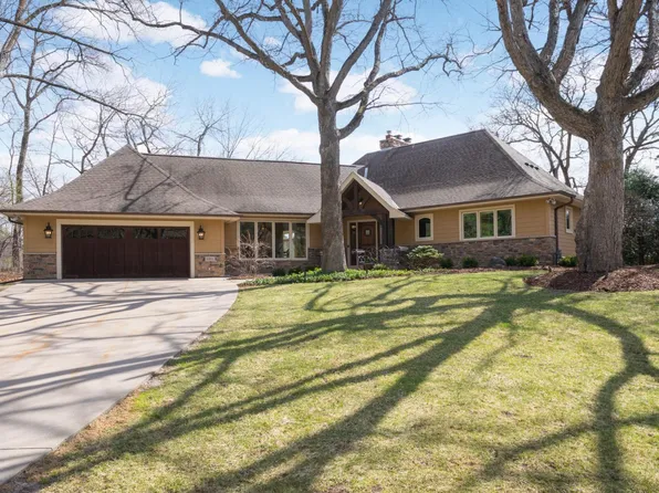6801 Dakota Trl, Edina, MN 55439