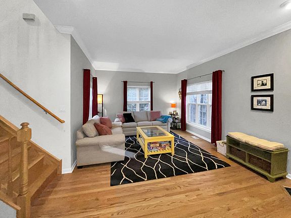 2nd image of 3801 N Milwaukee Ave Unit H