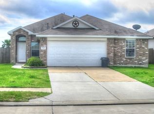 7801 Diamond Oak Dr, Texas City, TX 77591
