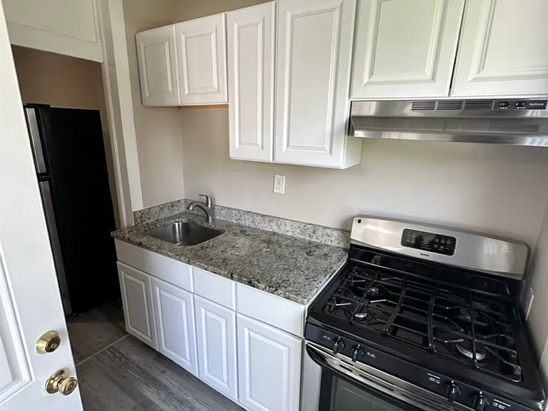5116 Craig Ave #3 — Photo 2