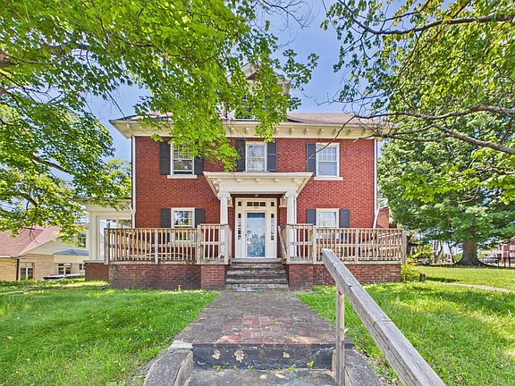 2nd image of 103 Woodland Dr