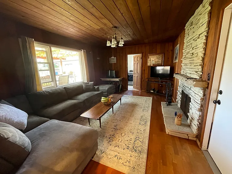 4020 Del Mar Ave — Photo 24