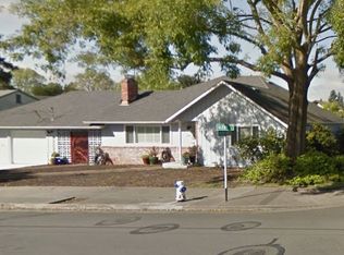 1265 Glenn St, Santa Rosa, CA 95401