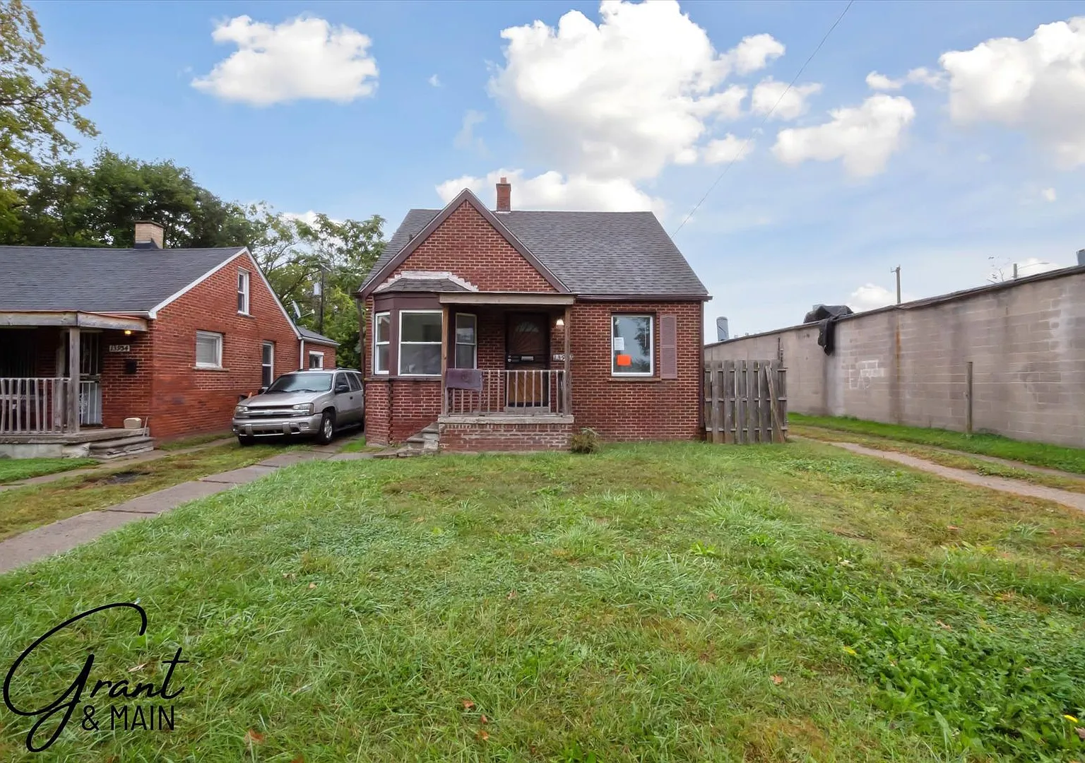 $1,200/month - 3 Bed 1 Bath Single Family Home in Detroit — Photo 1