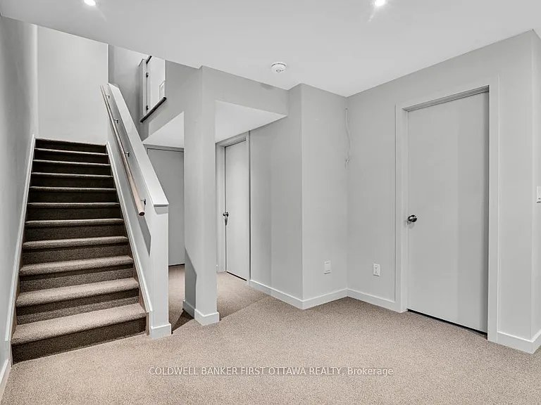 1035 Eider St — Photo 28