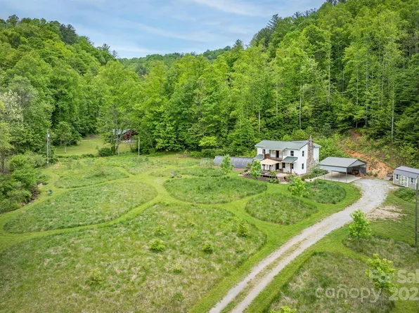 6470 Stone Mountain Rd, Lenoir, NC 28645