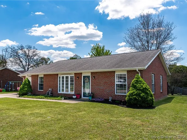 605 E Kristie Avenue, Pekin, IN 47165