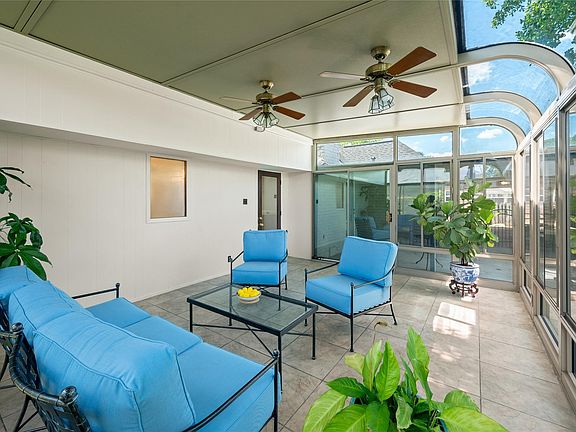 3rd image of 1906 Spillers Ln