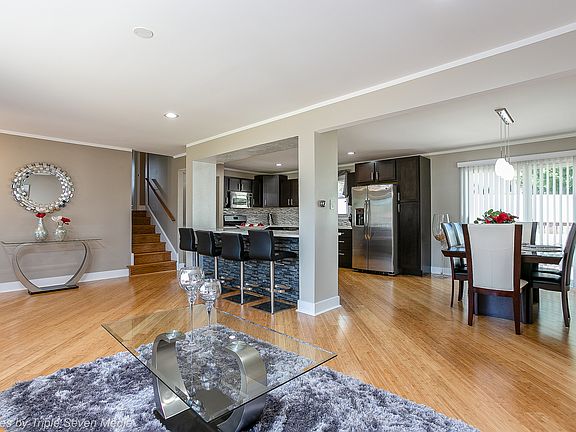 4th image of 8754 W 98th Pl