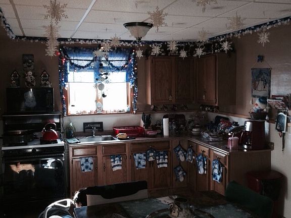 5th image of 44 Wood St
