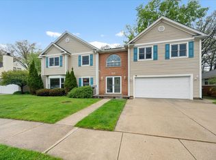 5844 Capri Ln, Morton Grove, IL 60053