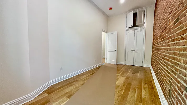 Rented by JK Dansar Corp | media 7