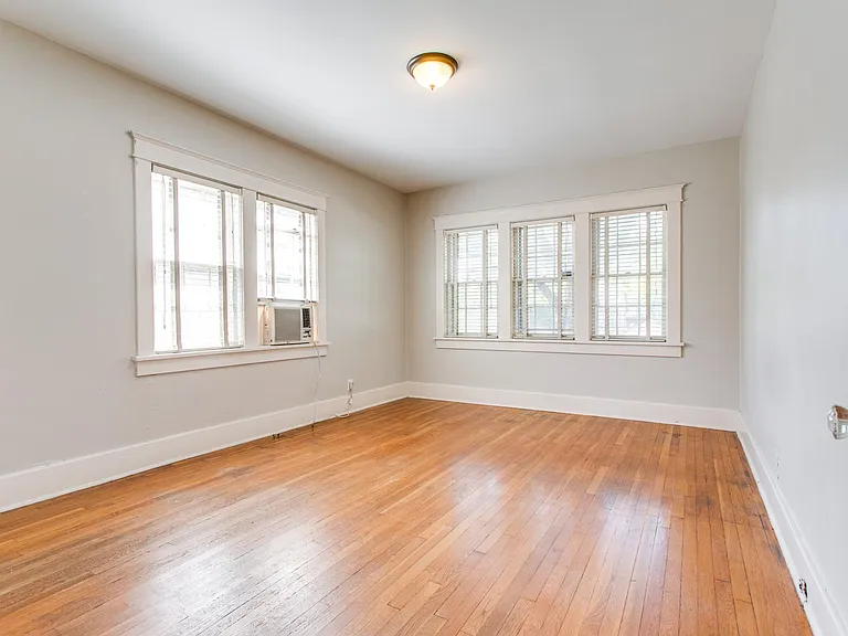 226 Leonard Ave #A — Photo 12