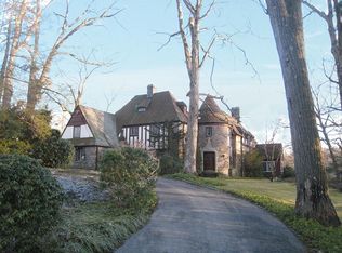 92 Taylor Ln, Harrison, NY 10528