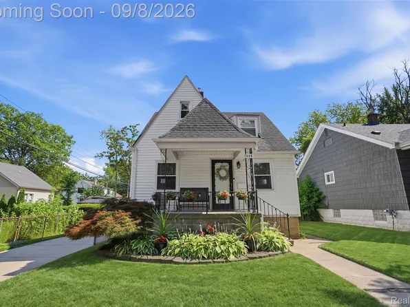 1333 Fox St, Ferndale, MI 48220