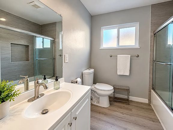 5th image of 611 Walnut Ave APT 6