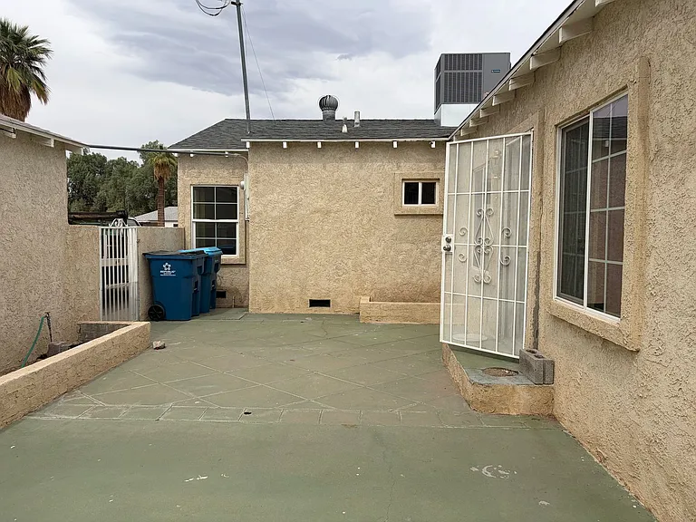 503 California Ave — Photo 18