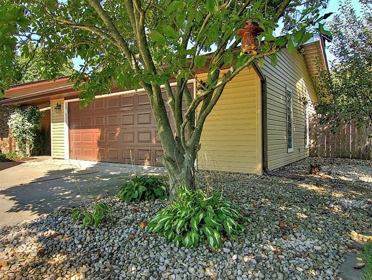 1st image of 9059 Schafer Dr