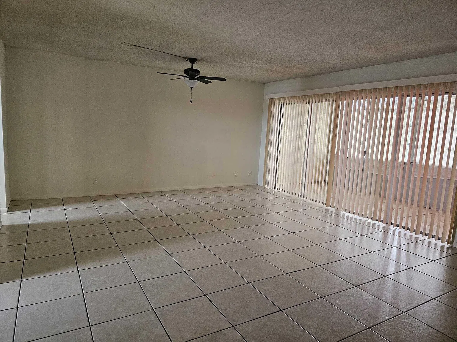 1 bed, 1.5 bath, 782 sqft, $1,350 — Photo 4