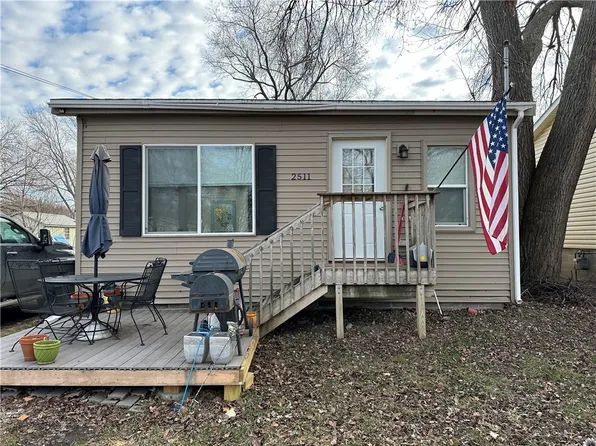 2511 E 24th St, Des Moines, IA 50317