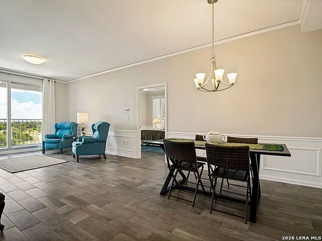1 Towers Park Ln — Photo 2