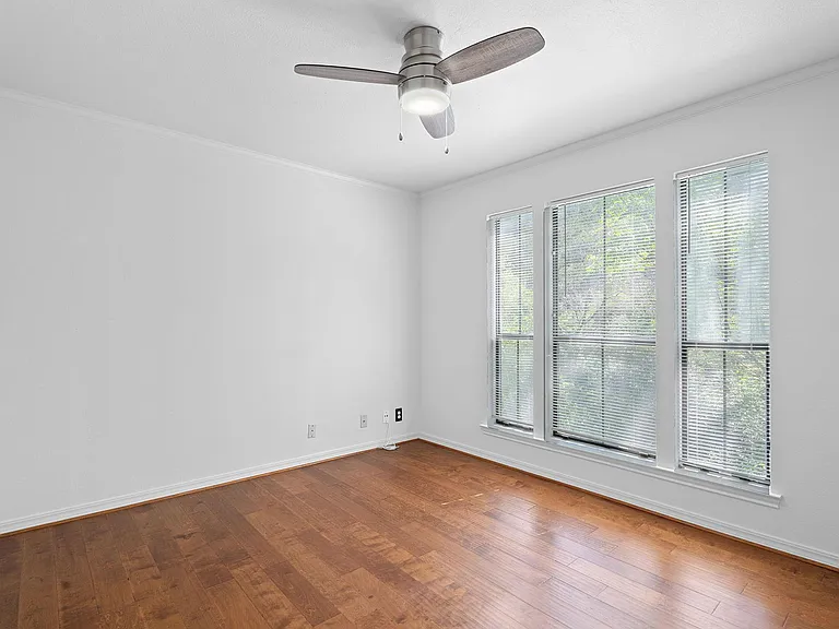 6513 Cat Creek Trl — Photo 9