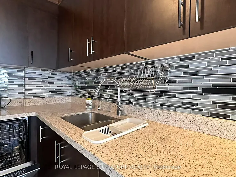 2121 Roche Ct #109 — Photo 6