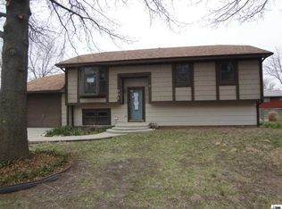 901 Michelle St, Emporia, KS 66801