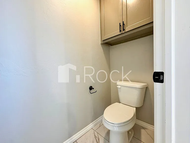 19113 Grove Pkwy — Photo 22