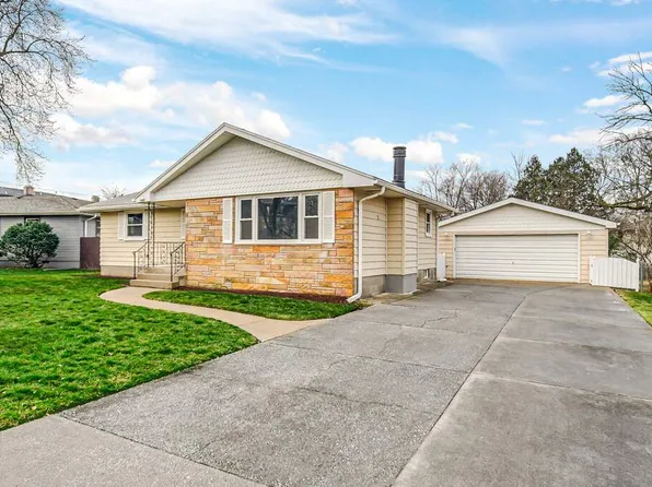 1642 Homan Dr, Schererville, IN 46375